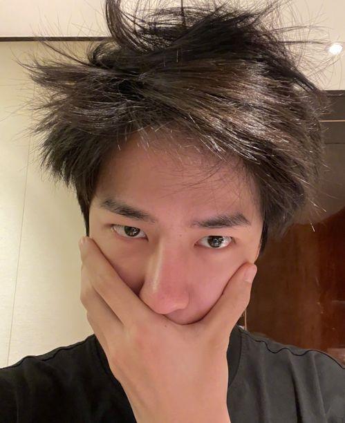 王一博自拍爆料視頻合集,揭秘偶像日常瞬間 第2張 王一博自拍爆料視頻合集,揭秘偶像日常瞬間 第2張