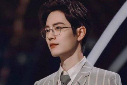 娛樂圈真實(shí)爆料肖戰(zhàn)李沁,娛樂圈的甜蜜秘密  第3張