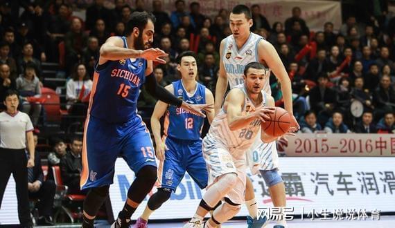 新疆球員爆料新聞最新,揭秘新疆足球圈幕后真相